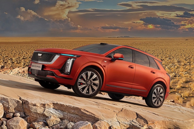 Cadillac XT5 второго поколения: новая начинка, другой дизайн, автопилот и кое-что ещё