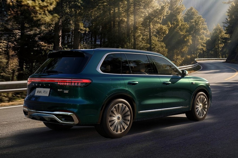 Флагманский кроссовер Geely Monjaro Plus: больше официальных изображений