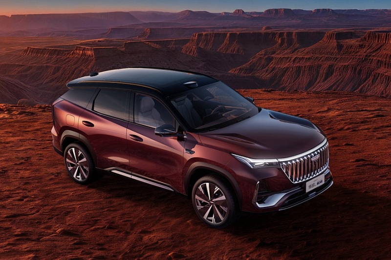 Кроссовер Geely Atlas получил новую версию: другая начинка и кое-что ещё