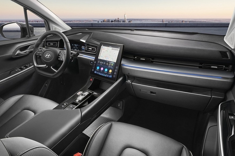 Минивэн Hyundai Custo получит новое &laquo;лицо&raquo; после рестайлинга