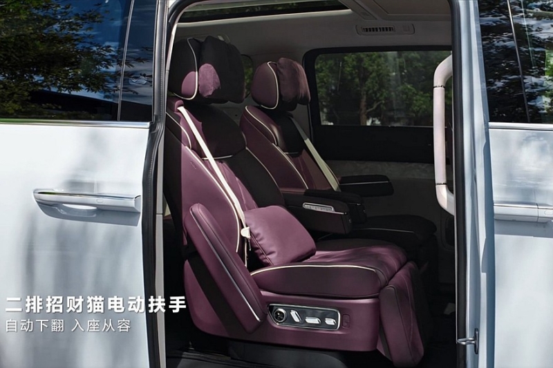 Минивэн Stelato V8 от BAIC и Huawei: новые фото и подробности