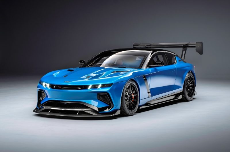 Новый Jensen Interceptor представлен в трековой версии GTX, дорожное купе тоже будет