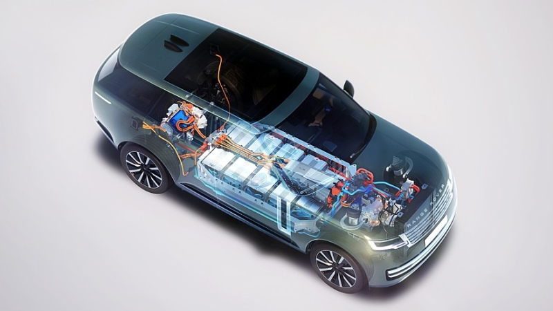Range Rover Electric полностью рассекречен: средние характеристики за бешеные деньги