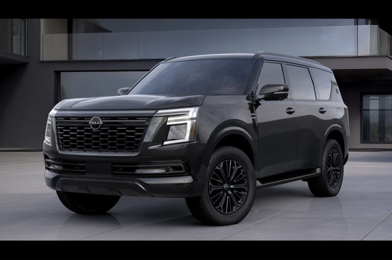 У внедорожника Nissan Armada появилась затемнённая версия