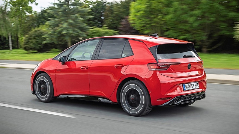 Volkswagen ID.3 GTX переименован в ID.3 GTI после рестайлинга. Техника не изменилась