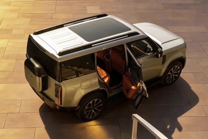 Линейку BAIC пополнил кроссовер Beijing Xingtan 5X в стиле Land Rover Defender