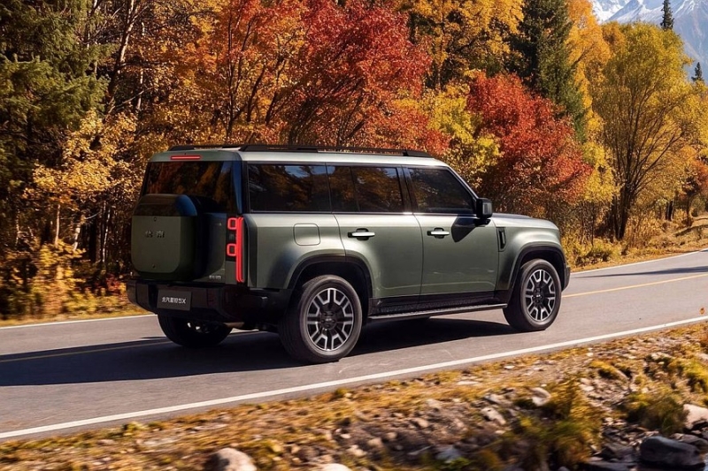 Линейку BAIC пополнил кроссовер Beijing Xingtan 5X в стиле Land Rover Defender