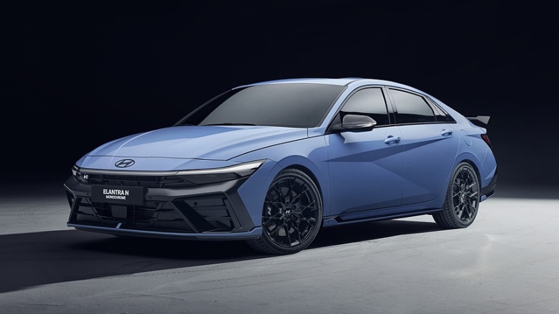 У спортседана Hyundai Elantra N появилась сдержанная версия Monochrome