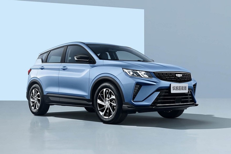 &laquo;Упрощённый&raquo; Geely Coolray снова модернизировали: первые официальные фото
