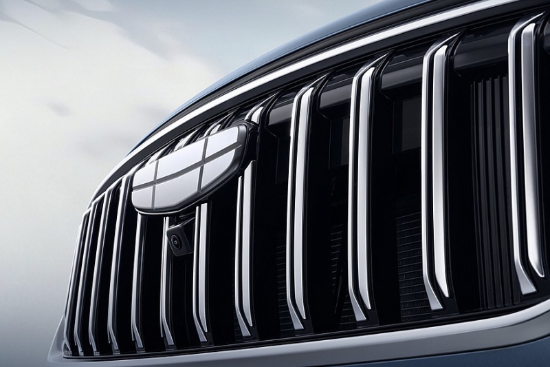 &laquo;Упрощённый&raquo; Geely Coolray снова модернизировали: первые официальные фото