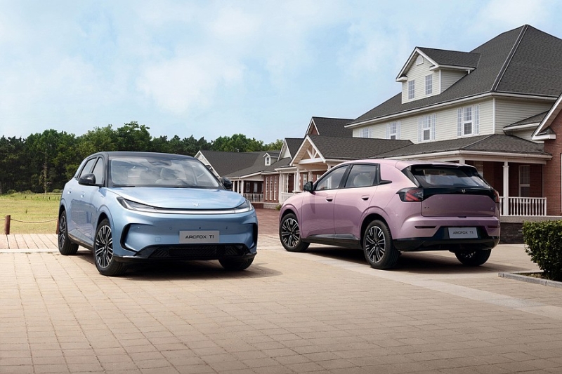 Дешёвый компакт Arcfox T1 от BAIC обновлён менее чем через год после запуска