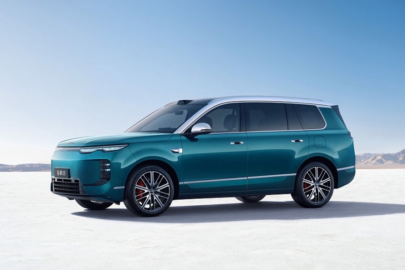 Флагманский кроссовер BYD Sealion 08: богатое оснащение и несколько вариантов начинки