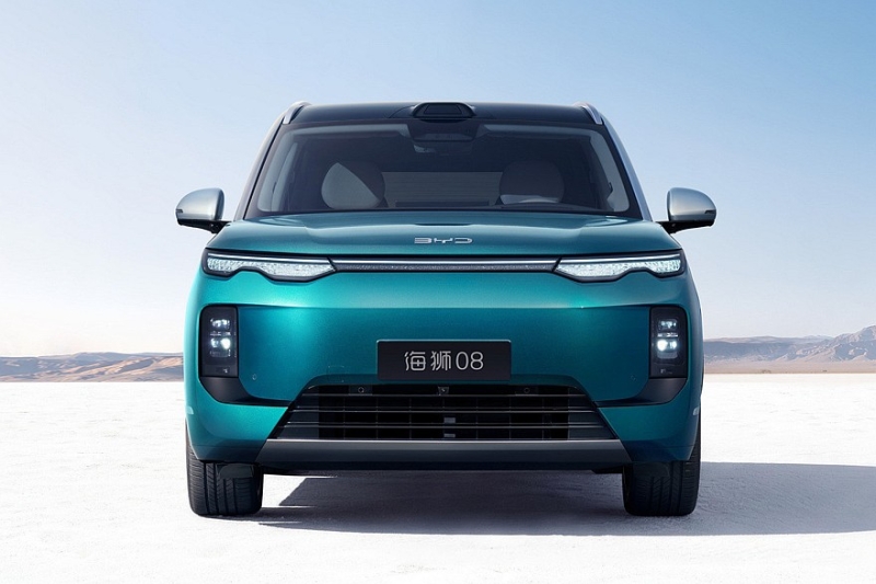 Флагманский кроссовер BYD Sealion 08: богатое оснащение и несколько вариантов начинки