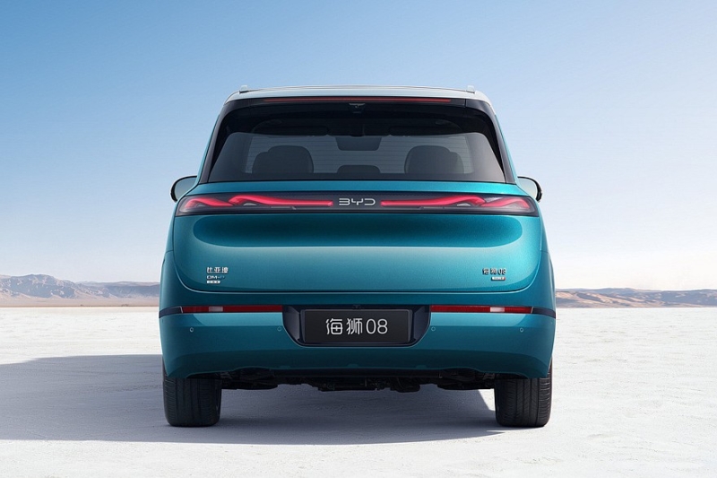 Флагманский кроссовер BYD Sealion 08: богатое оснащение и несколько вариантов начинки