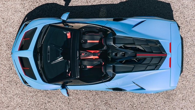 Lamborghini Fenomeno Roadster: космическая цена, ревущий V12 и никакой защиты от дождя