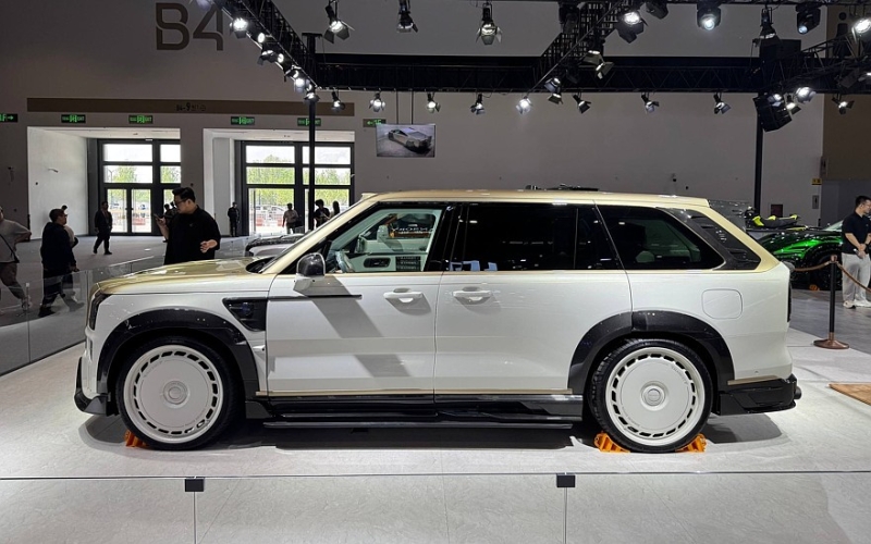 Mansory добралась до &laquo;китайцев&raquo; и сделала царский Zeekr 9X