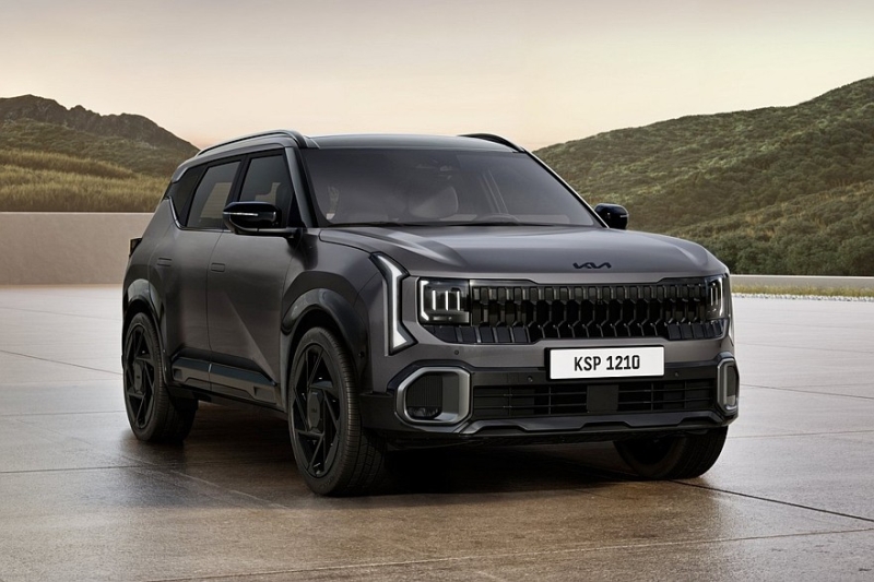 Новый Kia Seltos для Европы: «традиционный» кроссовер и гибрид, оба – с полным приводом