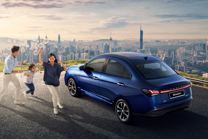 Новый седан Proton Saga: теперь без механики, а в базе – сенсорный пульт вместо мультимедиа