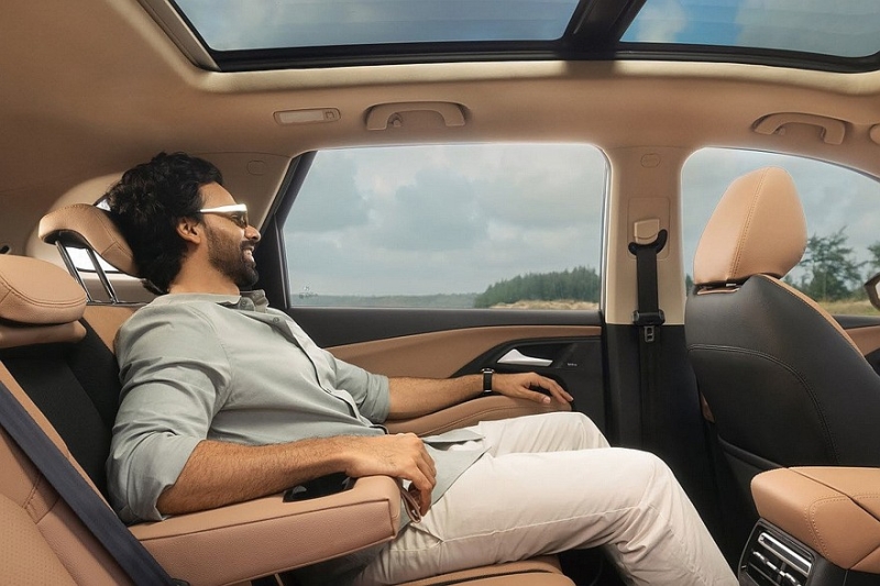 Обновлён кроссовер MG Hector, брат Chevrolet Captiva: пока без дизеля