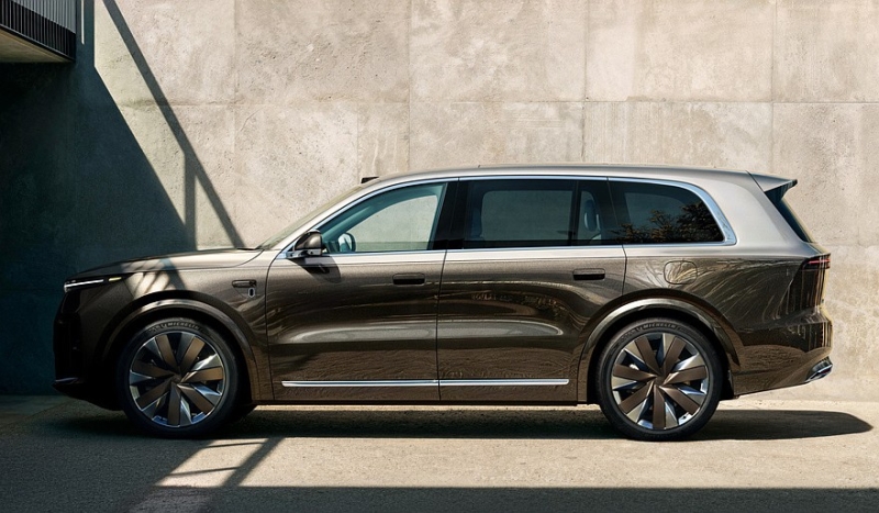 Растерявший покупателей кроссовер Li L9 перешёл в новое поколение: больше, умнее, дороже