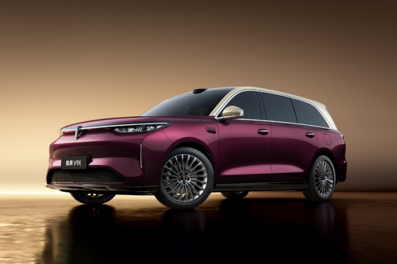 Роскошный кроссовер Wey V9X доступен к заказу: полный привод уже в базе и два варианта длины