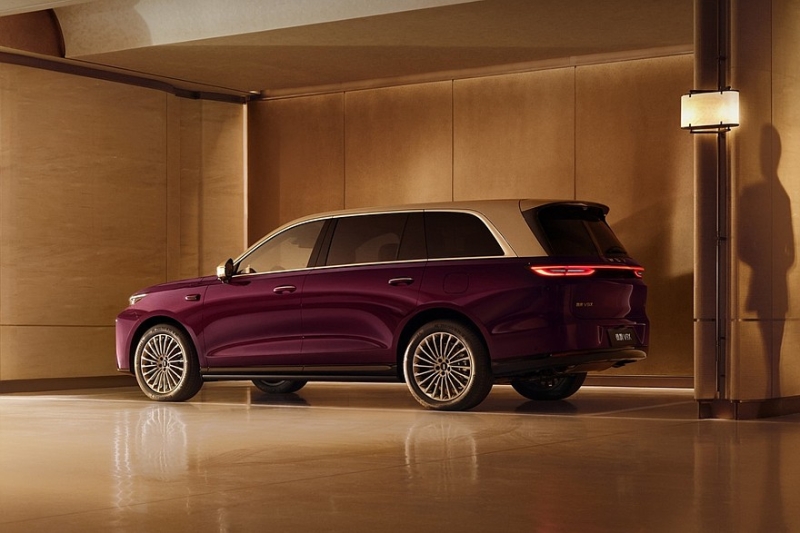 Роскошный кроссовер Wey V9X доступен к заказу: полный привод уже в базе и два варианта длины