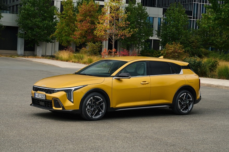 Семейство Kia K4 пополнил универсал: официальные фото