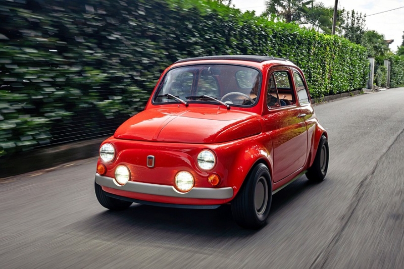 Старый Fiat 500, простоявший 25 лет в сарае, превратился в изысканный рестомод Scattante