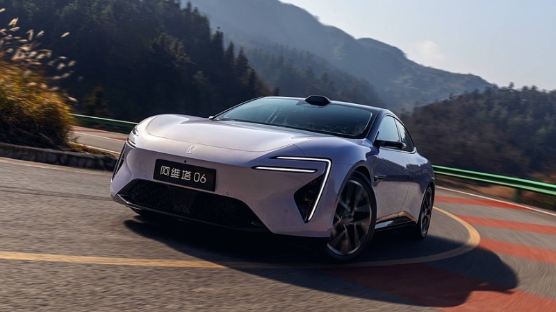 Универсал Avatr 06T: &laquo;живые&raquo; фото и технические подробности