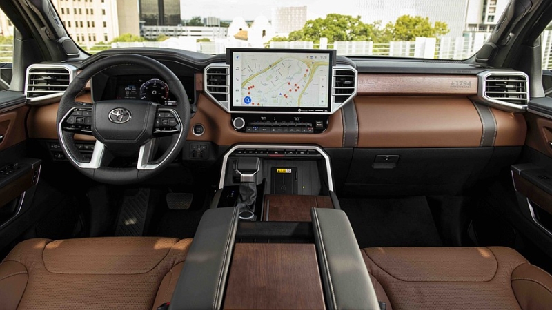 В Японии стартовали продажи Toyota Tundra и Highlander американского производства