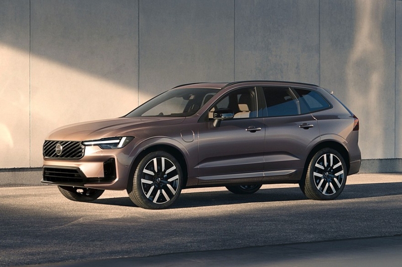 Volvo XC60: второй рестайлинг и большая батарея для гибрида. Такую же получил Volvo XC90